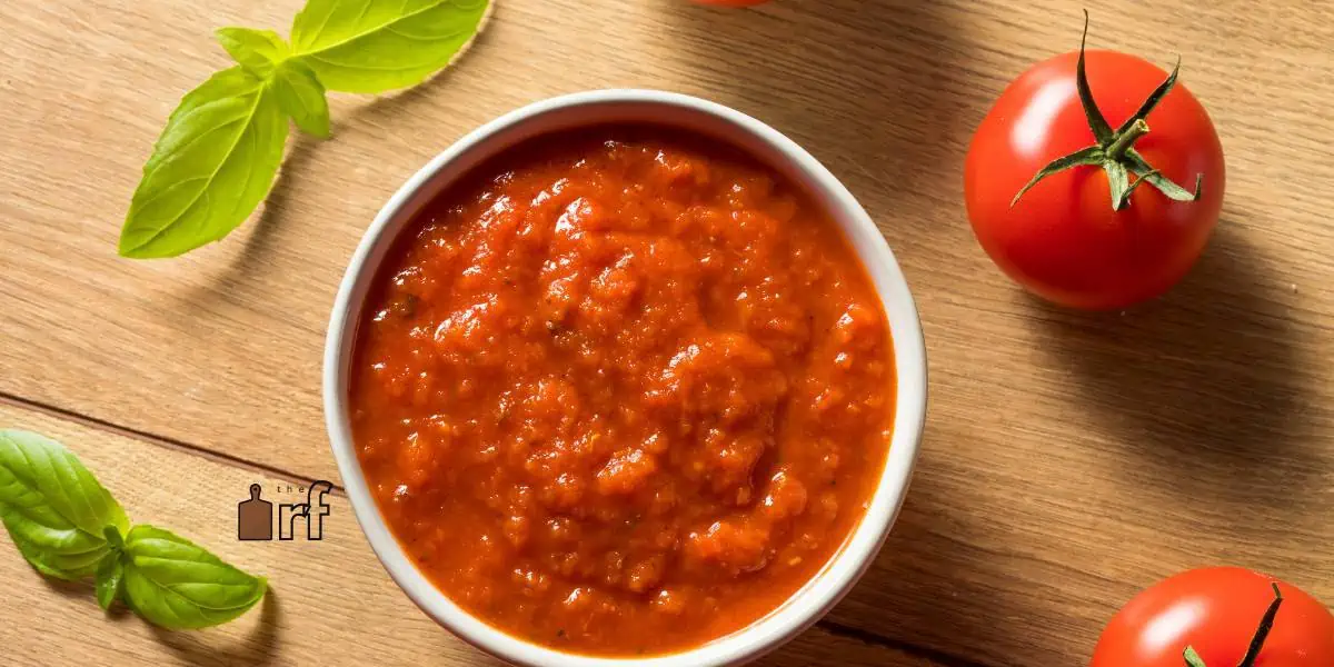 bowl of tomato sauce